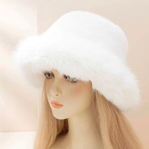 ⭐️Faux Fur Bucket Hat Bundle⭐️
